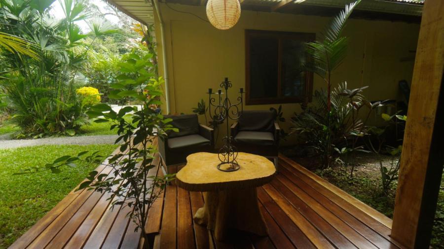 Casa De Los Amigos Caribena Cahuita Exteriör bild